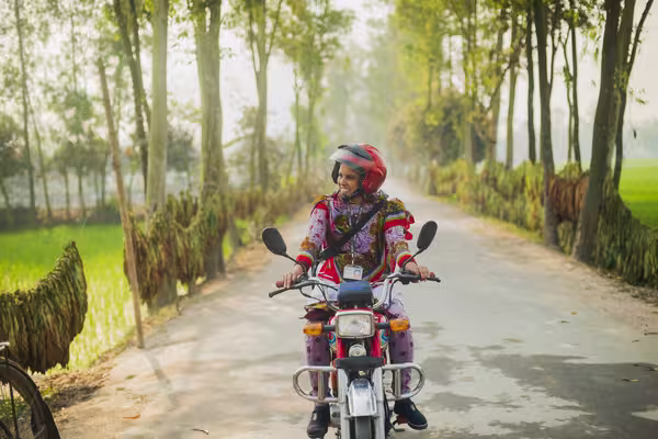 Child on cycle